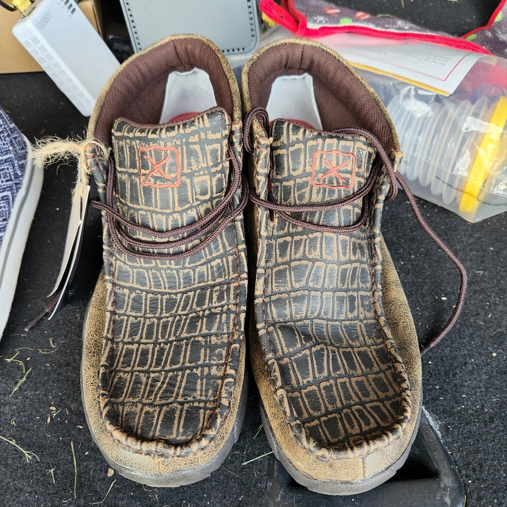 Twisted exs size 11